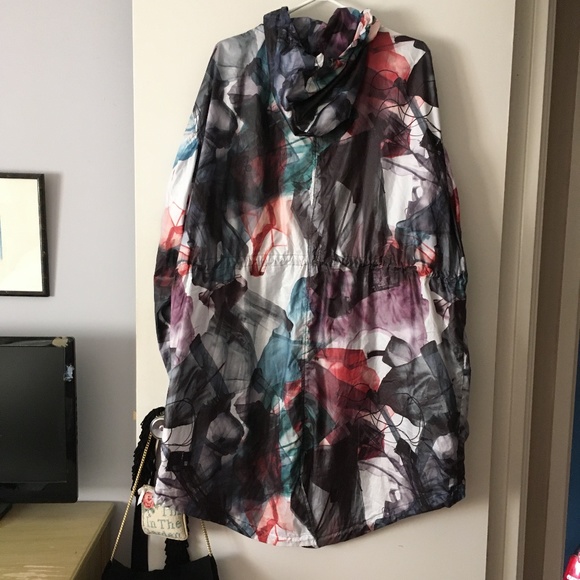 PUMA Multicolor Print Hip Hop Oversized Hooded Nylon Windbreaker M - Picture 2 of 6